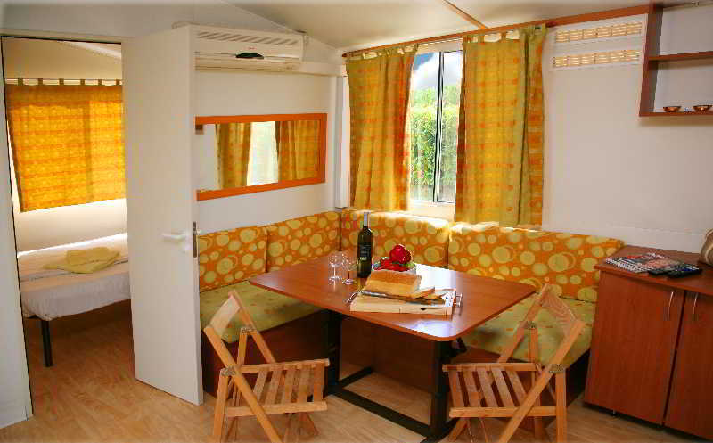 Camp Dole Zivogosce Hotel Podgora Ngoại thất bức ảnh